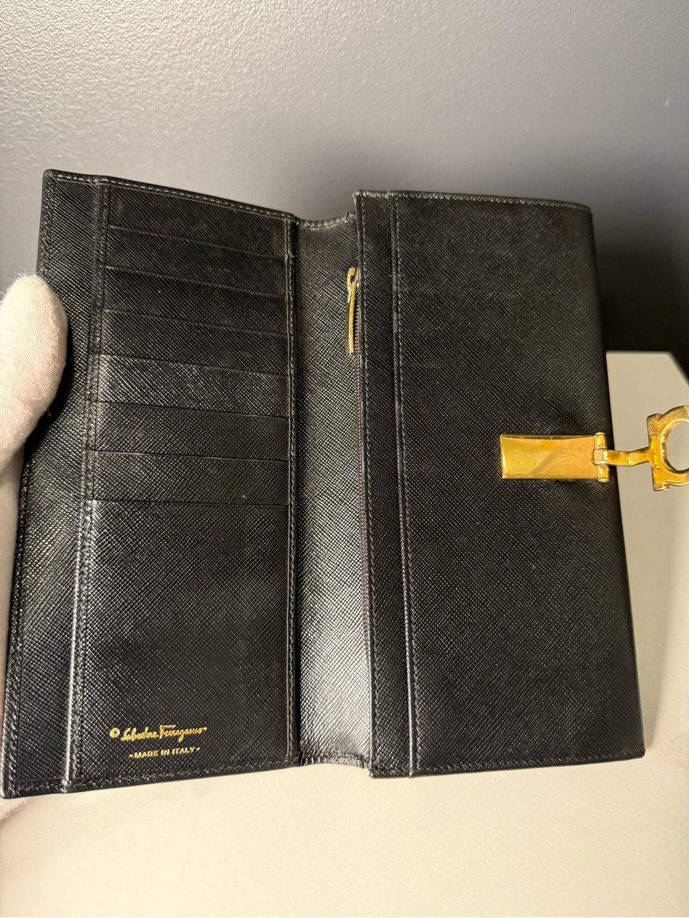 Salvatore Ferragamo Black Leather Wallet with Gold Gancini Hardware - Picture 3 of 8